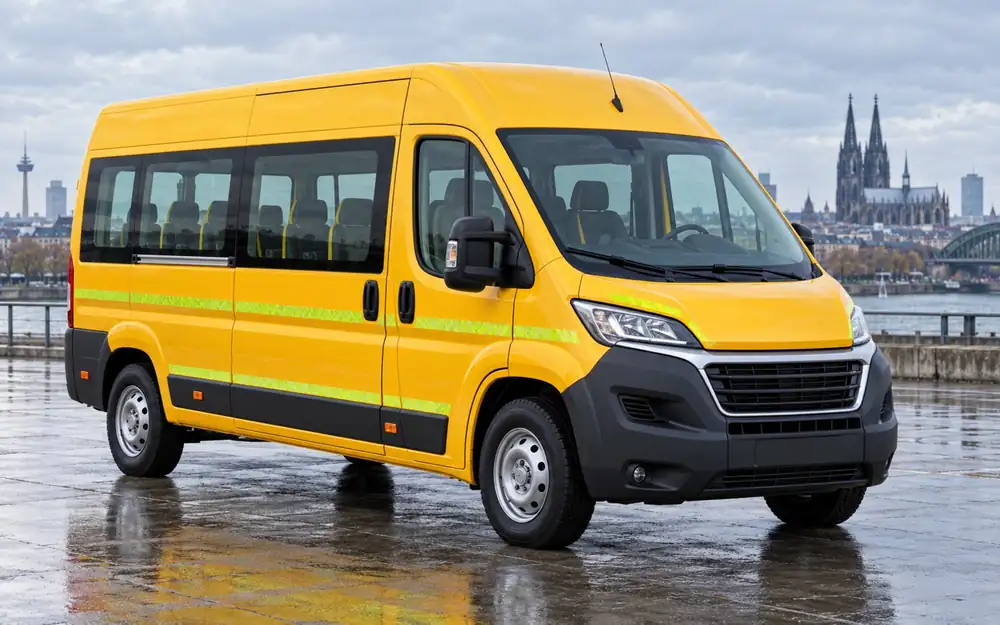 European school minibus — 16 seats equipment image